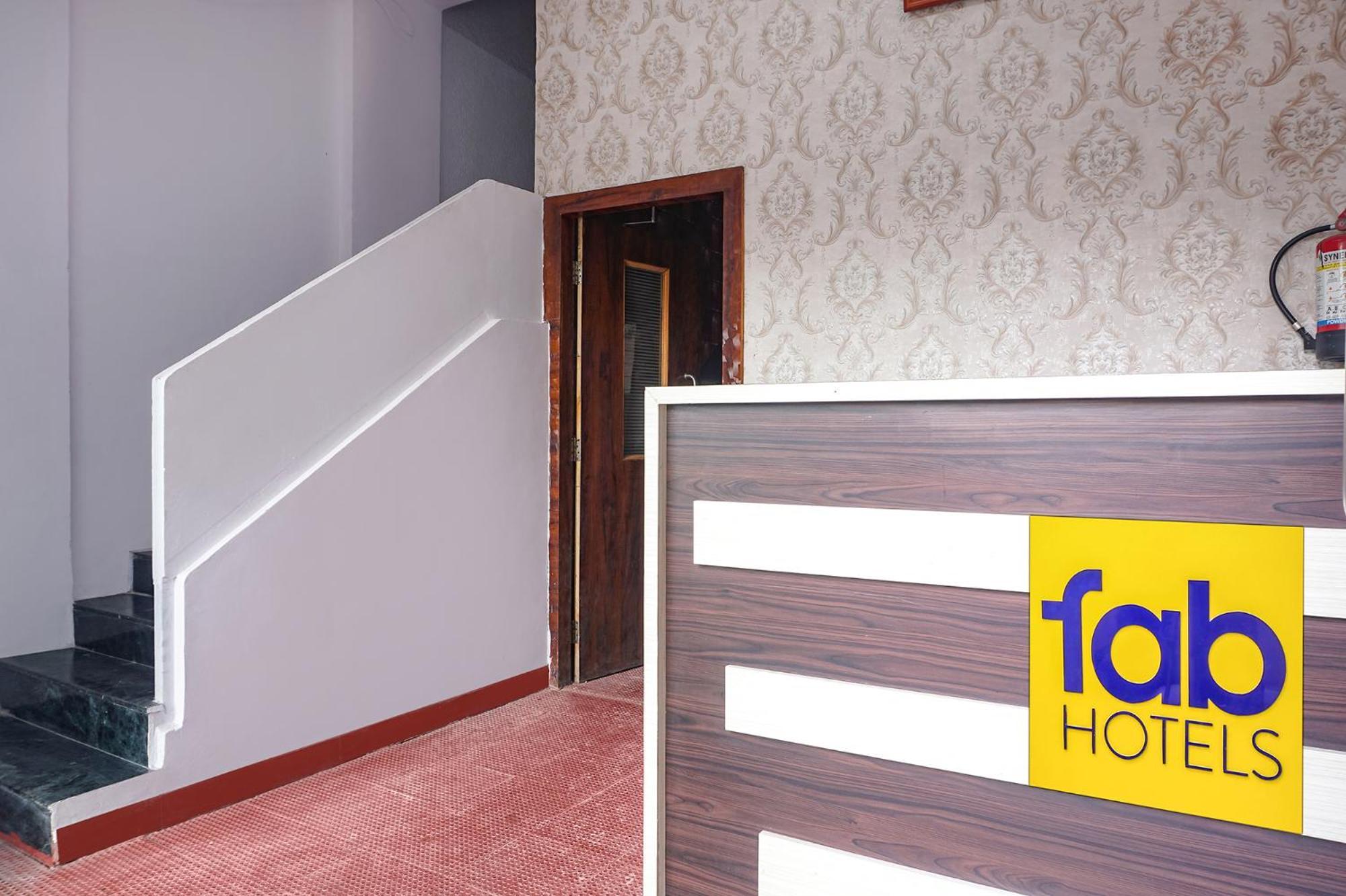 Fabhotel The Guest House プネ エクステリア 写真