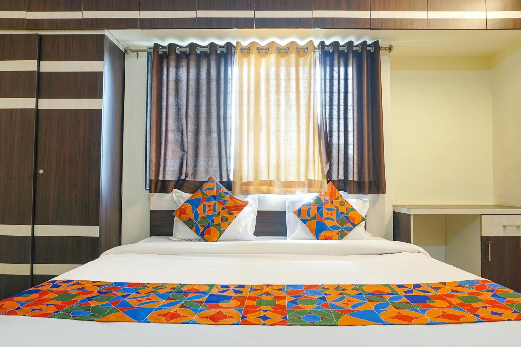 Fabhotel The Guest House プネ エクステリア 写真
