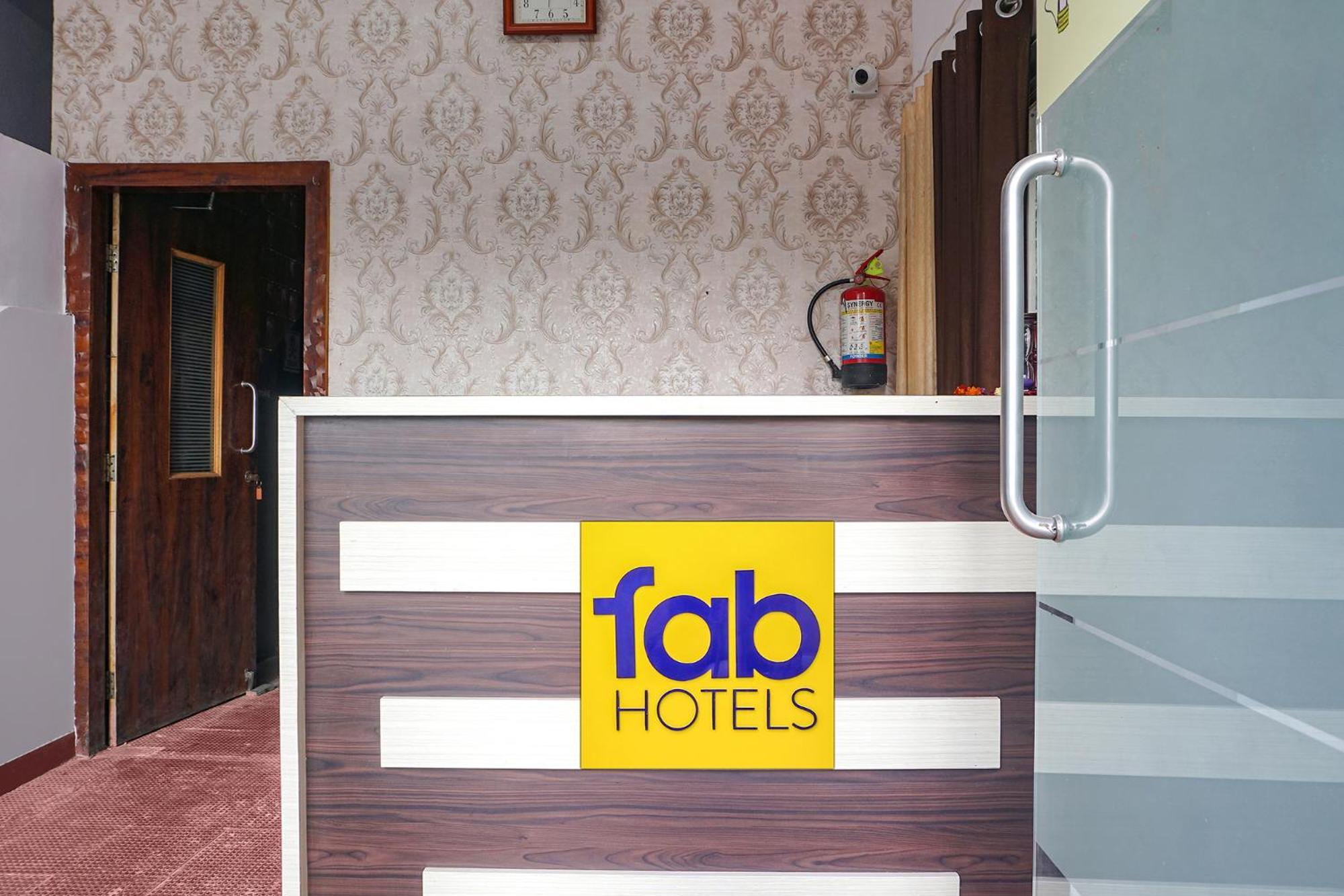 Fabhotel The Guest House プネ エクステリア 写真